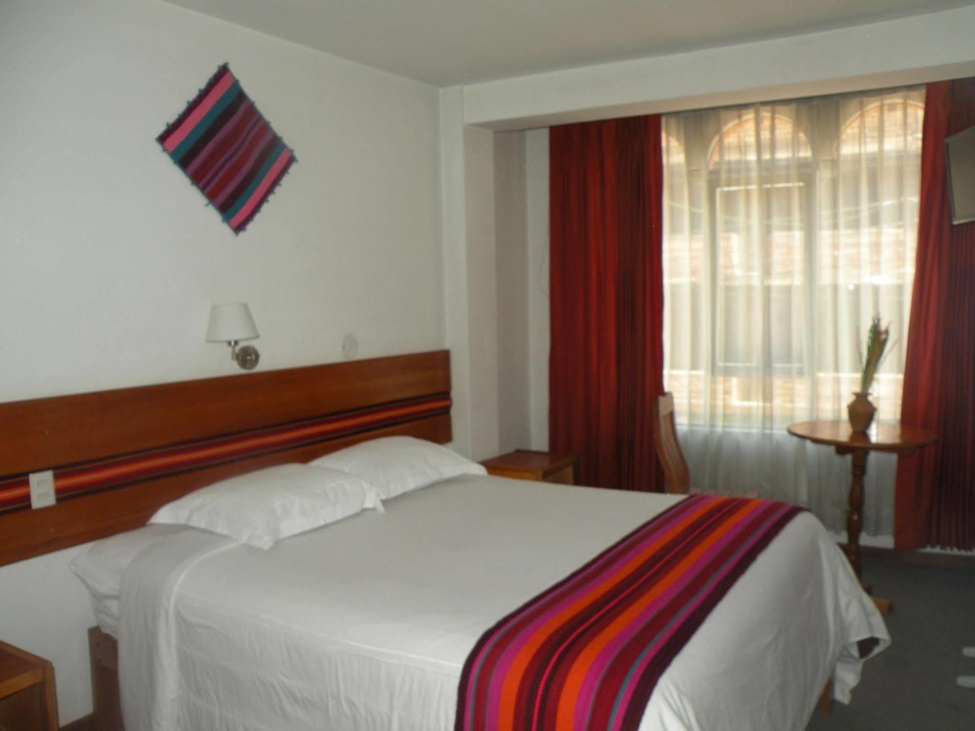 Cantuta Inn Puno Buitenkant foto