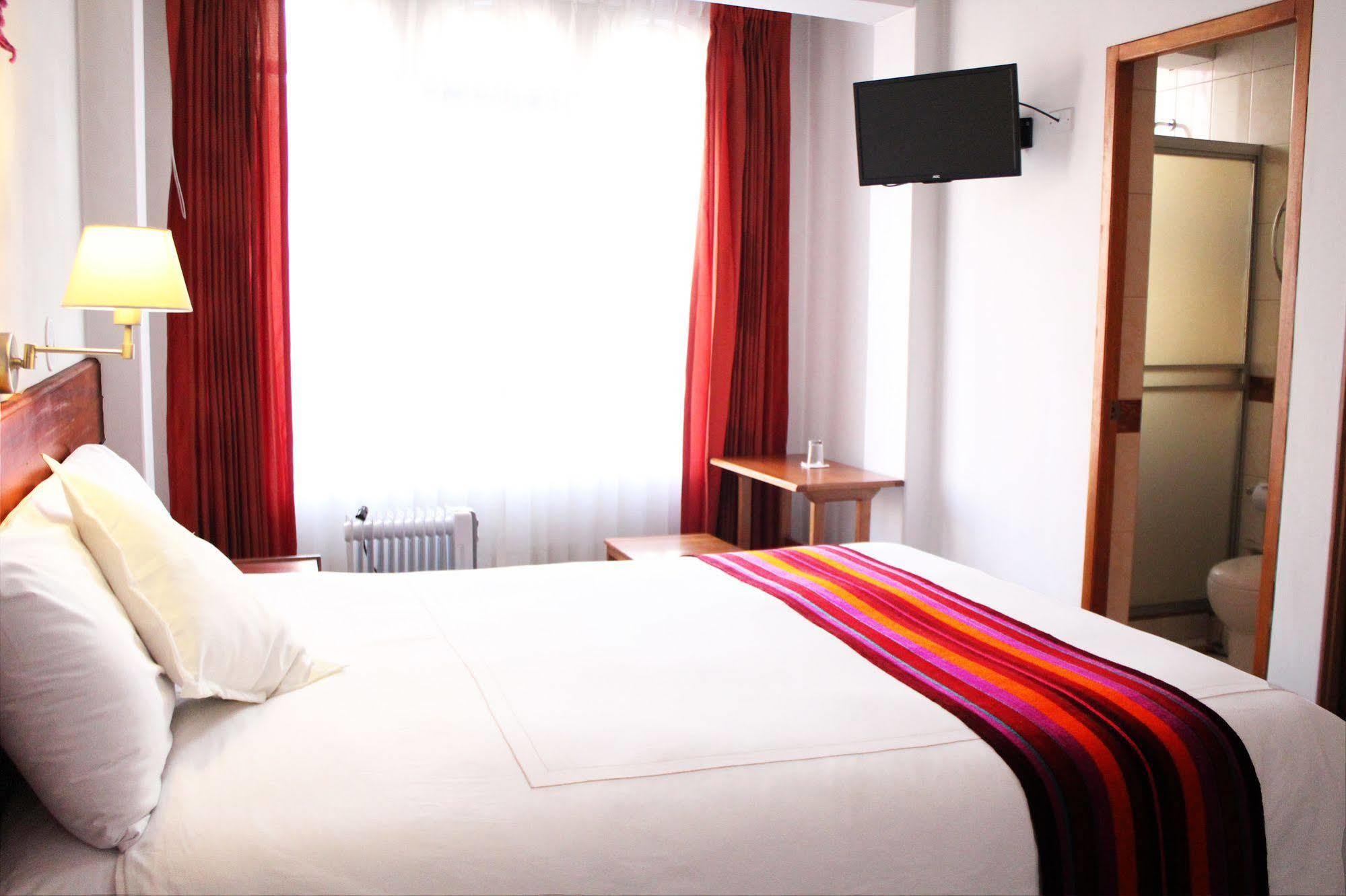 Cantuta Inn Puno Buitenkant foto